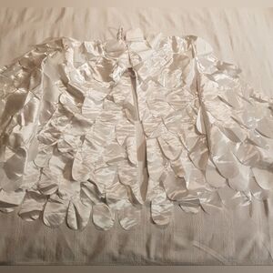 Angel wings white satiny fabric one size girls Halloween